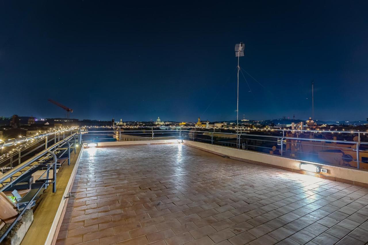 Vivilo Roma Trevi - Luxury Experience - Private Jacuzzi On Terrace - Insane View Hotel Екстериор снимка